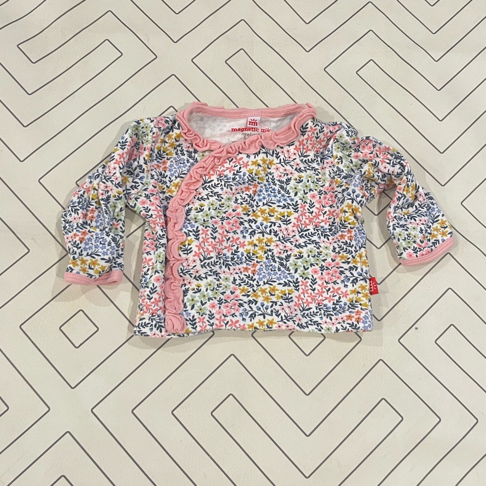 Magnetic Me Floral Top